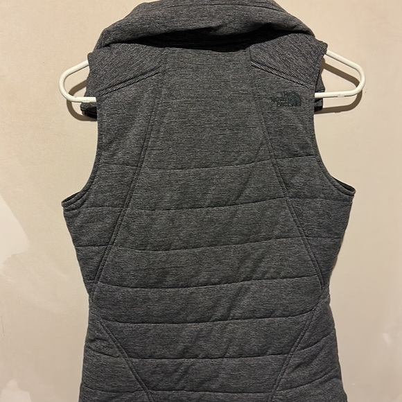 North Face Grey Vest - Small - Picture 3 of 3